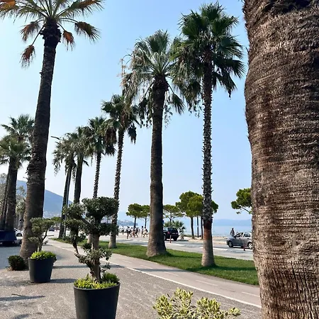 아파트 Auri's House Vlorë