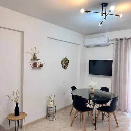 아파트 Auri's House Vlorë