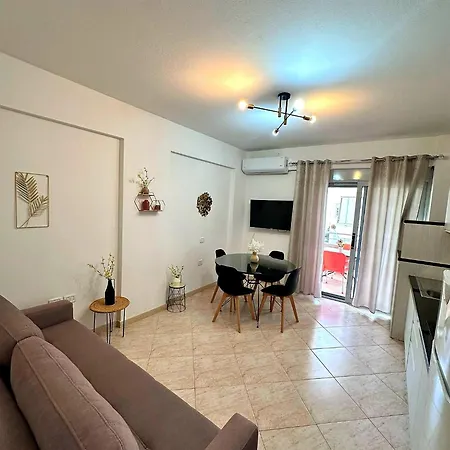 Auri's House Vlorë